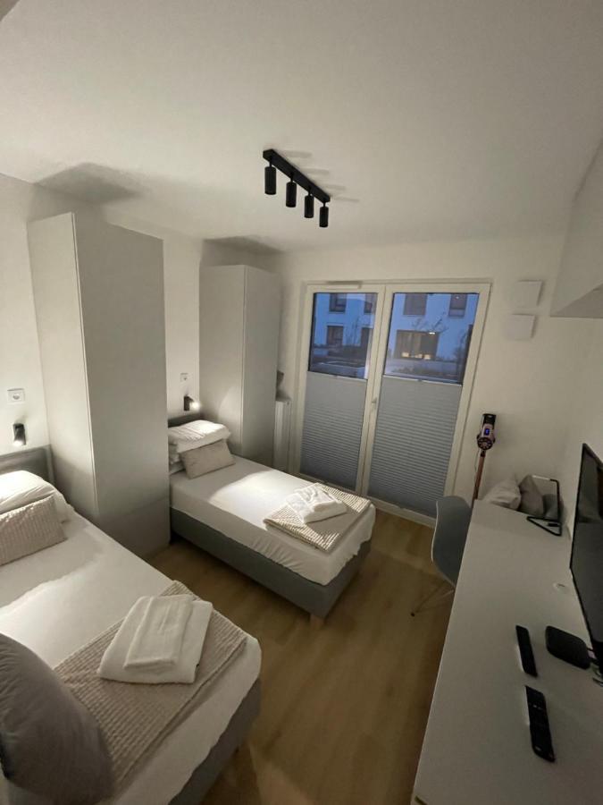 Apartament 4 Bed 2 Room Варшава Экстерьер фото