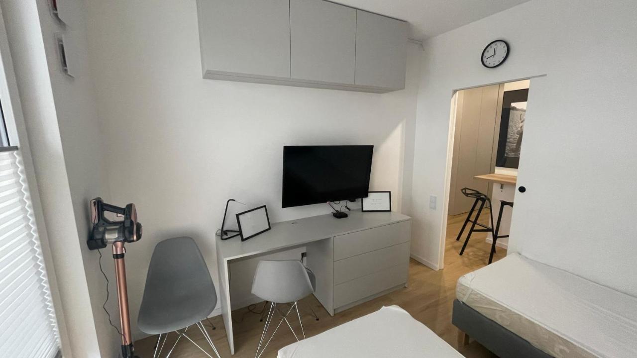 Apartament 4 Bed 2 Room Варшава Экстерьер фото